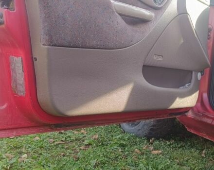 Красный Форд Контур, объемом двигателя 2 л и пробегом 130 тыс. км за 1166 $, фото 5 на Automoto.ua