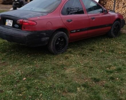 Красный Форд Контур, объемом двигателя 2 л и пробегом 130 тыс. км за 1166 $, фото 4 на Automoto.ua