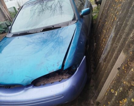 Синий Форд Контур, объемом двигателя 2 л и пробегом 296 тыс. км за 700 $, фото 1 на Automoto.ua