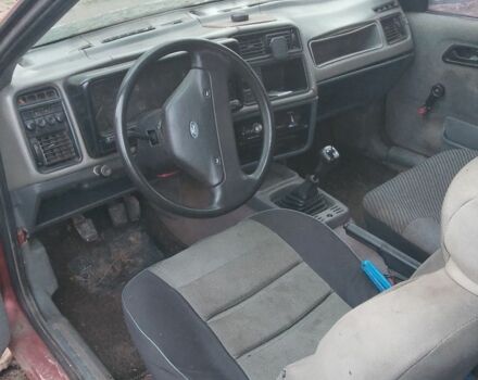 Красный Форд Кугар, объемом двигателя 1.6 л и пробегом 500 тыс. км за 392 $, фото 1 на Automoto.ua