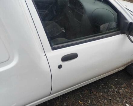 Білий Форд Кур'єр, об'ємом двигуна 1.8 л та пробігом 150 тис. км за 1500 $, фото 6 на Automoto.ua