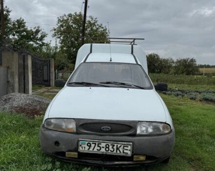 Белый Форд Курьер, объемом двигателя 1.8 л и пробегом 200 тыс. км за 650 $, фото 1 на Automoto.ua