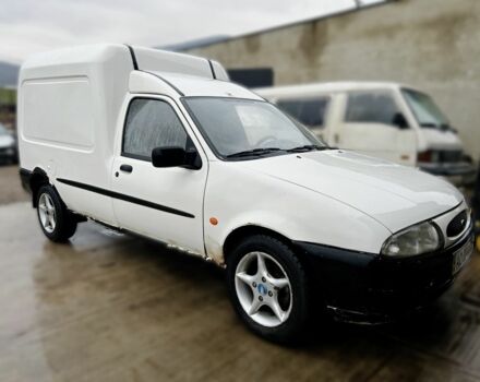 Белый Форд Курьер, объемом двигателя 0 л и пробегом 340 тыс. км за 850 $, фото 1 на Automoto.ua