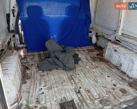 Білий Форд Кур'єр, об'ємом двигуна 1.8 л та пробігом 301 тис. км за 400 $, фото 4 на Automoto.ua