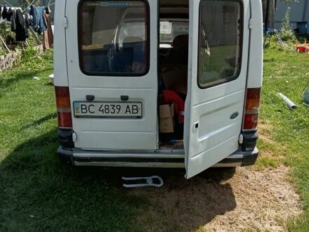 Білий Форд Кур'єр, об'ємом двигуна 1 л та пробігом 200 тис. км за 672 $, фото 1 на Automoto.ua