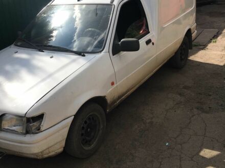 Форд Курьер 1993 в Краматорске на Automoto.ua Белый Форд Курьер, объемом двигателя 1.8 л и пробегом 160 тыс. км за 894 $, фото 1 на Automoto.ua