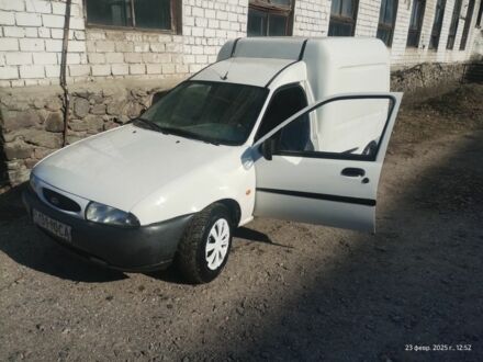 Белый Форд Курьер, объемом двигателя 1.3 л и пробегом 115 тыс. км за 1388 $, фото 1 на Automoto.ua