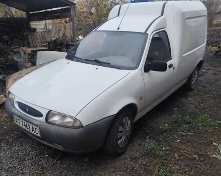 Білий Форд Кур'єр, об'ємом двигуна 1.8 л та пробігом 150 тис. км за 1500 $, фото 1 на Automoto.ua