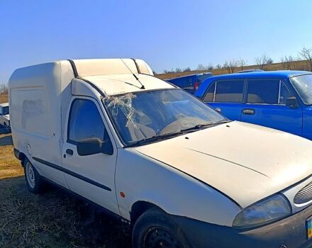 Белый Форд Курьер, объемом двигателя 1.4 л и пробегом 300 тыс. км за 300 $, фото 1 на Automoto.ua