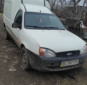 Белый Форд Курьер, объемом двигателя 1.8 л и пробегом 240 тыс. км за 700 $, фото 1 на Automoto.ua