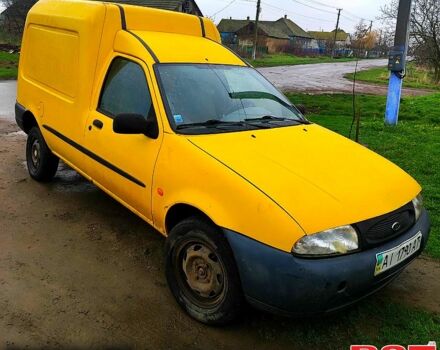 Форд Курьер, объемом двигателя 1.8 л и пробегом 300 тыс. км за 1200 $, фото 1 на Automoto.ua