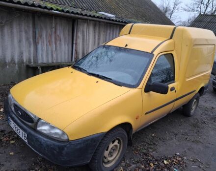 Желтый Форд Курьер, объемом двигателя 1.8 л и пробегом 139 тыс. км за 600 $, фото 1 на Automoto.ua