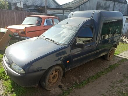 Синий Форд Курьер, объемом двигателя 1.8 л и пробегом 500 тыс. км за 800 $, фото 1 на Automoto.ua