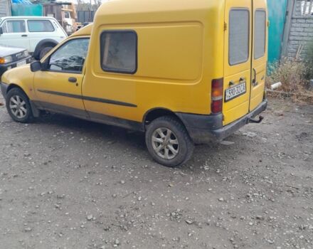 Оранжевый Форд Курьер, объемом двигателя 2 л и пробегом 300 тыс. км за 1538 $, фото 4 на Automoto.ua