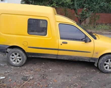 Оранжевый Форд Курьер, объемом двигателя 2 л и пробегом 300 тыс. км за 1538 $, фото 3 на Automoto.ua