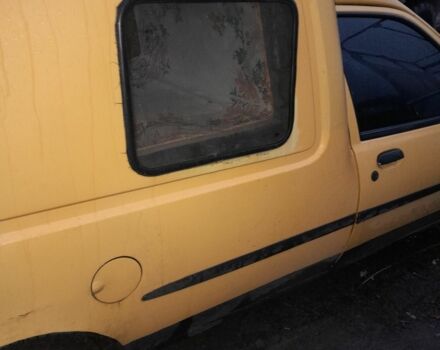 Оранжевый Форд Курьер, объемом двигателя 2 л и пробегом 300 тыс. км за 1538 $, фото 1 на Automoto.ua