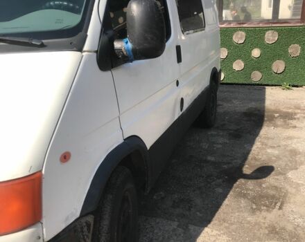 Белый Форд Другая, объемом двигателя 2.5 л и пробегом 386 тыс. км за 1350 $, фото 1 на Automoto.ua