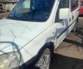 Білий Форд Інша, об'ємом двигуна 1.2 л та пробігом 263 тис. км за 3692 $, фото 2 на Automoto.ua