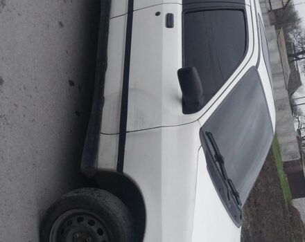 Белый Форд Другая, объемом двигателя 2 л и пробегом 120 тыс. км за 1021 $, фото 3 на Automoto.ua