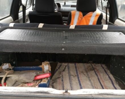 Білий Форд Інша, об'ємом двигуна 1 л та пробігом 275 тис. км за 949 $, фото 3 на Automoto.ua