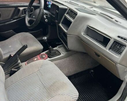 Белый Форд Другая, объемом двигателя 1.8 л и пробегом 250 тыс. км за 550 $, фото 5 на Automoto.ua