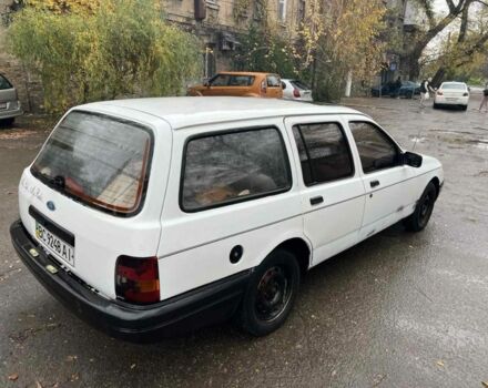 Белый Форд Другая, объемом двигателя 1.8 л и пробегом 250 тыс. км за 550 $, фото 17 на Automoto.ua