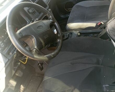 Белый Форд Другая, объемом двигателя 2 л и пробегом 250 тыс. км за 600 $, фото 3 на Automoto.ua