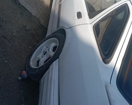 Белый Форд Другая, объемом двигателя 2 л и пробегом 250 тыс. км за 600 $, фото 6 на Automoto.ua