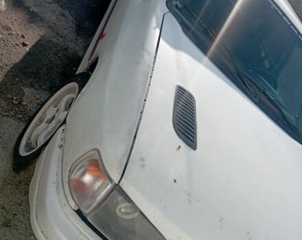 Белый Форд Другая, объемом двигателя 2 л и пробегом 250 тыс. км за 600 $, фото 1 на Automoto.ua