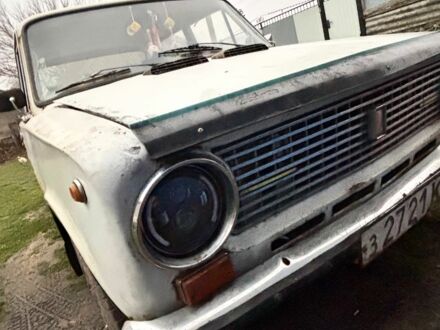 Білий Форд Інша, об'ємом двигуна 1.3 л та пробігом 47 тис. км за 594 $, фото 1 на Automoto.ua