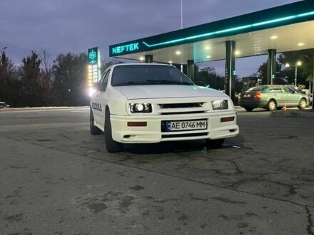 Форд Інша 1984 у Дніпро (Дніпропетровську) на Automoto.ua Білий Форд Інша, об'ємом двигуна 2 л та пробігом 250 тис. км за 1500 $, фото 1 на Automoto.ua