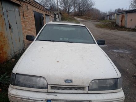 Білий Форд Інша, об'ємом двигуна 2 л та пробігом 1000 тис. км за 355 $, фото 1 на Automoto.ua