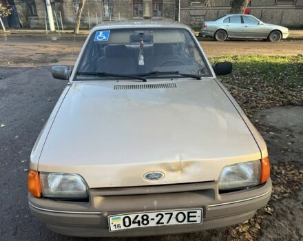 Бежевый Форд Другая, объемом двигателя 1.4 л и пробегом 150 тыс. км за 880 $, фото 3 на Automoto.ua