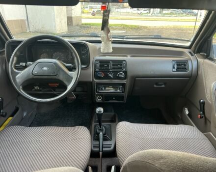 Бежевый Форд Другая, объемом двигателя 1.4 л и пробегом 150 тыс. км за 880 $, фото 18 на Automoto.ua