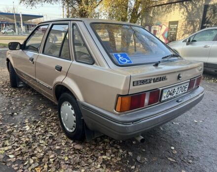 Бежевый Форд Другая, объемом двигателя 1.4 л и пробегом 150 тыс. км за 880 $, фото 7 на Automoto.ua