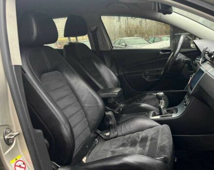 Бежевый Форд Другая, объемом двигателя 2 л и пробегом 331 тыс. км за 6590 $, фото 10 на Automoto.ua