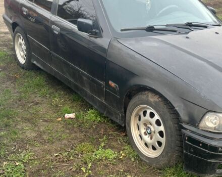 Чорний Форд Інша, об'ємом двигуна 1.8 л та пробігом 300 тис. км за 1350 $, фото 9 на Automoto.ua