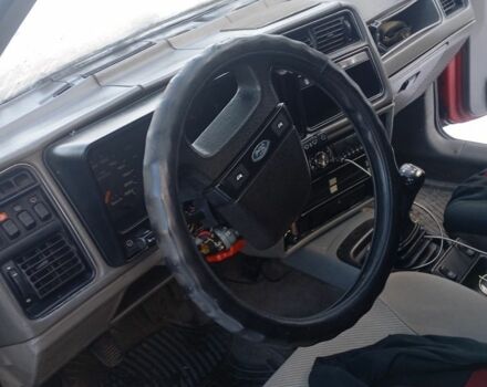 Красный Форд Другая, объемом двигателя 2 л и пробегом 52 тыс. км за 1200 $, фото 9 на Automoto.ua