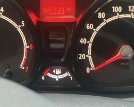 Красный Форд Другая, объемом двигателя 1.2 л и пробегом 148 тыс. км за 5700 $, фото 6 на Automoto.ua