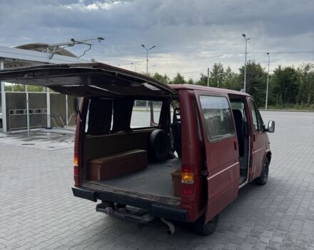 Червоний Форд Інша, об'ємом двигуна 2.5 л та пробігом 0 тис. км за 1999 $, фото 3 на Automoto.ua