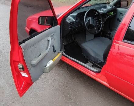 Красный Форд Другая, объемом двигателя 1.3 л и пробегом 57 тыс. км за 1700 $, фото 4 на Automoto.ua