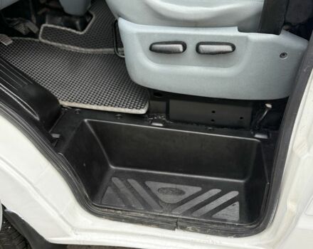 Форд Інша, об'ємом двигуна 0 л та пробігом 0 тис. км за 9200 $, фото 19 на Automoto.ua