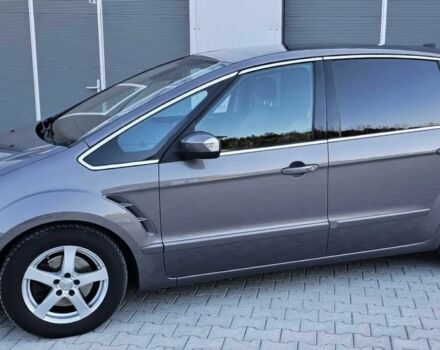 Сірий Форд Інша, об'ємом двигуна 2 л та пробігом 143 тис. км за 7600 $, фото 2 на Automoto.ua