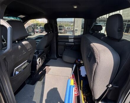 Сірий Форд Інша, об'ємом двигуна 5 л та пробігом 55 тис. км за 26000 $, фото 5 на Automoto.ua