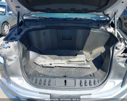 Сірий Форд Інша, об'ємом двигуна 0 л та пробігом 22 тис. км за 34000 $, фото 9 на Automoto.ua