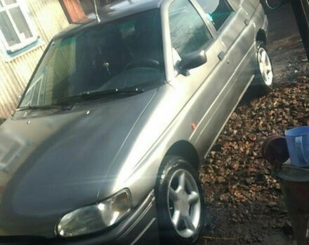 Сірий Форд Інша, об'ємом двигуна 0 л та пробігом 750 тис. км за 844 $, фото 2 на Automoto.ua