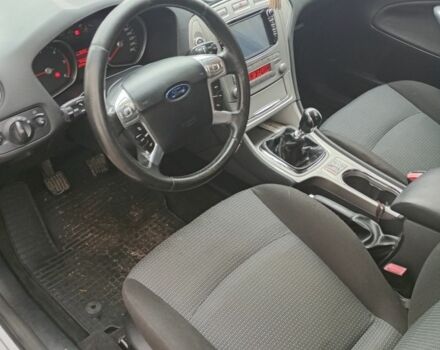 Серый Форд Другая, объемом двигателя 2 л и пробегом 290 тыс. км за 6200 $, фото 6 на Automoto.ua