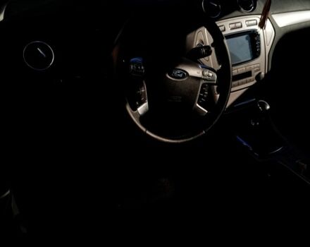 Серый Форд Другая, объемом двигателя 2 л и пробегом 290 тыс. км за 6200 $, фото 1 на Automoto.ua