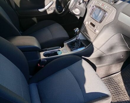 Серый Форд Другая, объемом двигателя 2 л и пробегом 290 тыс. км за 6200 $, фото 3 на Automoto.ua