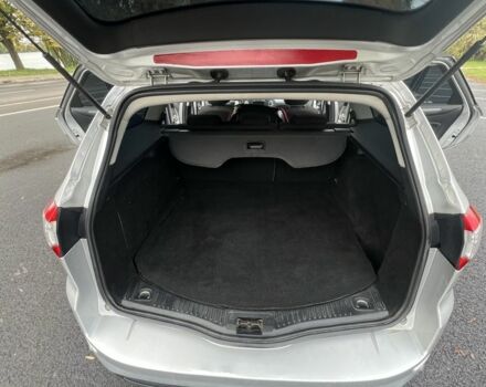 Сірий Форд Інша, об'ємом двигуна 1.6 л та пробігом 198 тис. км за 7500 $, фото 8 на Automoto.ua